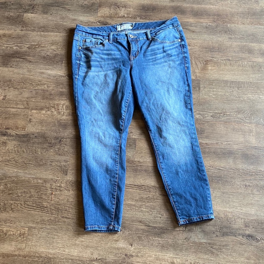 Torrid skinny jeans (short)